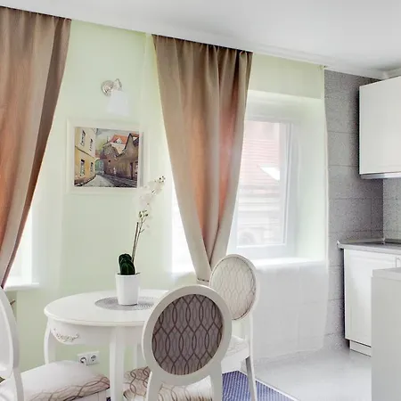 Apartment Sleep In *