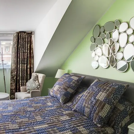 Sleep In Apartment
